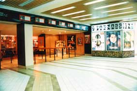 Sept Parnassiens - the entrancee