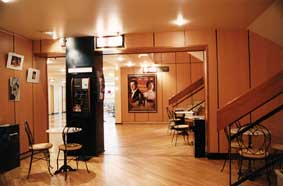 Sept Parnassiens - the lobby