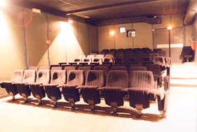 Entrepôt - theater 2