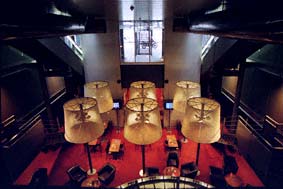 UGC Cin&eacute; Cit&eacute; Bercy - le hall principal