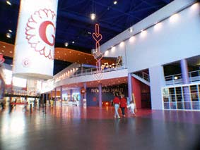 Gaumont S&eacute;nart, le hall