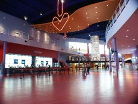 Gaumont S&eacute;nart, le hall
