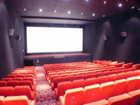 Mega CGR Evry, salle 4